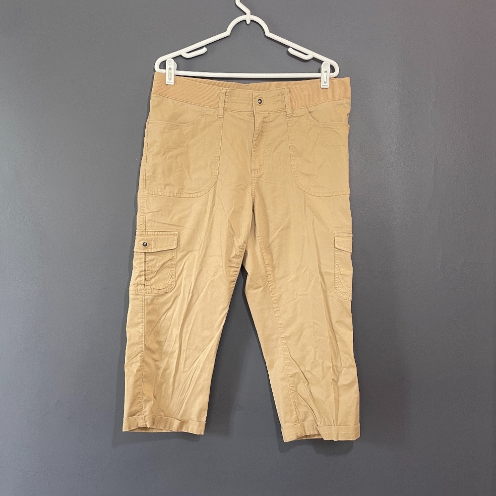Lee Relaxed Fit Cargo Capris - Size 14